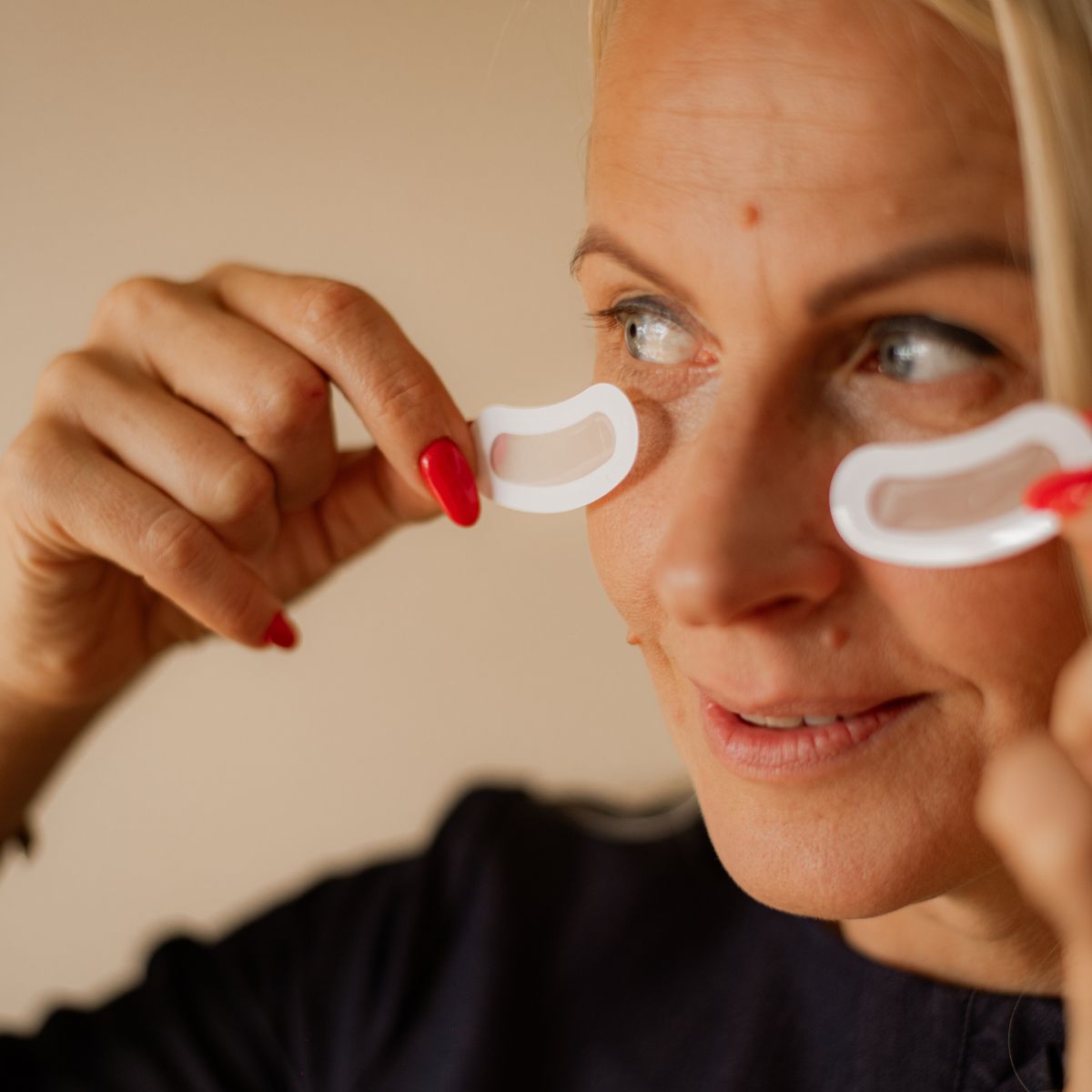 Microneedling patches with hyaluronic acid, 6 pcs - Image 3